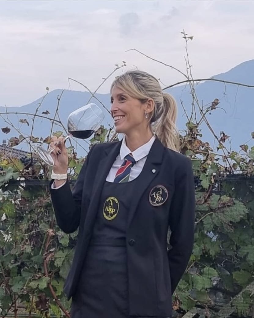 Alessia, sommelier di Ticino Wine Experience